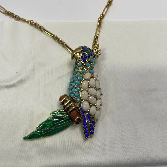 Vintage Enamel and Crystal parrot pendant necklace - Picture 2 of 5